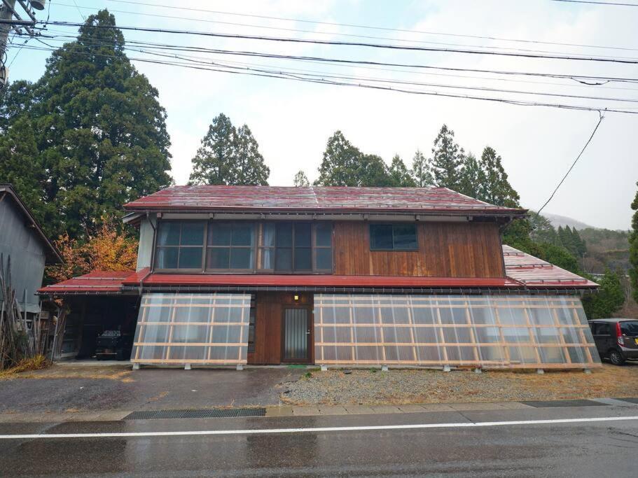 Апартаменти Way Shirakawago - Private, Free Parking And Newly Opened 2022 Way Shirakawago Екстер'єр фото