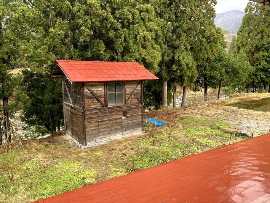 Апартаменти Way Shirakawago - Private, Free Parking And Newly Opened 2022 Way Shirakawago Екстер'єр фото