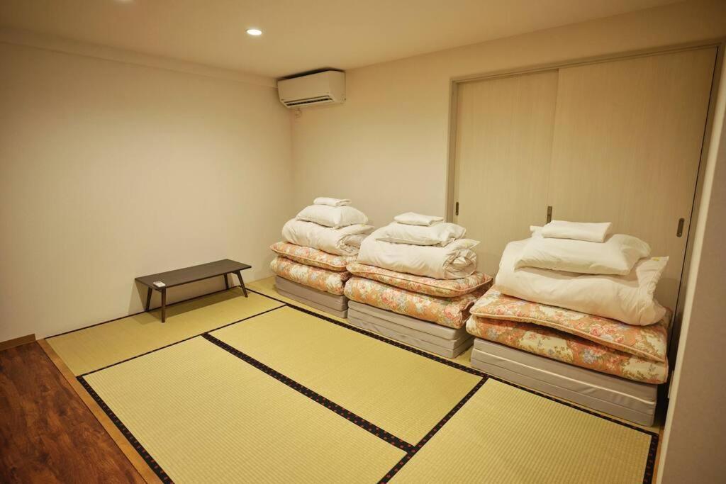Апартаменти Way Shirakawago - Private, Free Parking And Newly Opened 2022 Way Shirakawago Екстер'єр фото