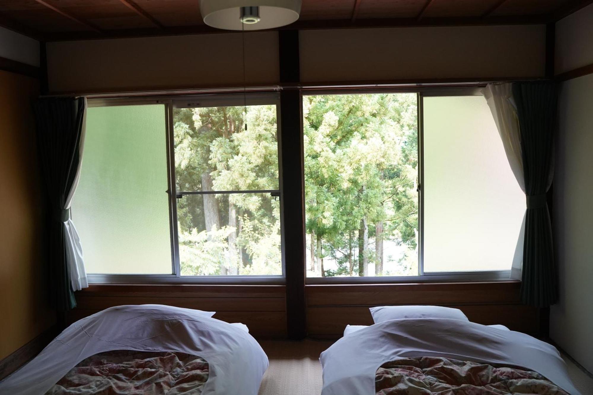 Апартаменти Way Shirakawago - Private, Free Parking And Newly Opened 2022 Way Shirakawago Екстер'єр фото