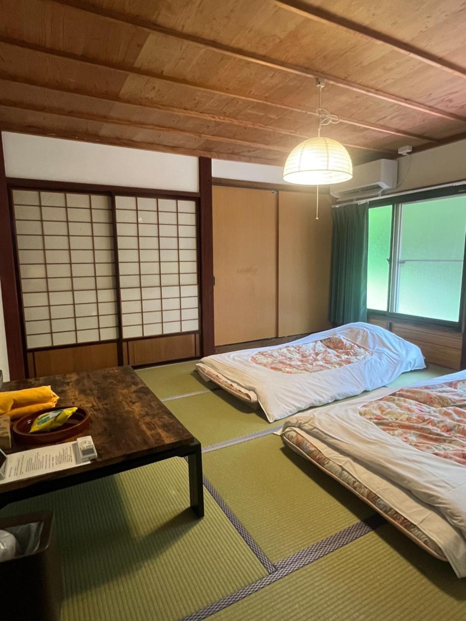 Апартаменти Way Shirakawago - Private, Free Parking And Newly Opened 2022 Way Shirakawago Екстер'єр фото